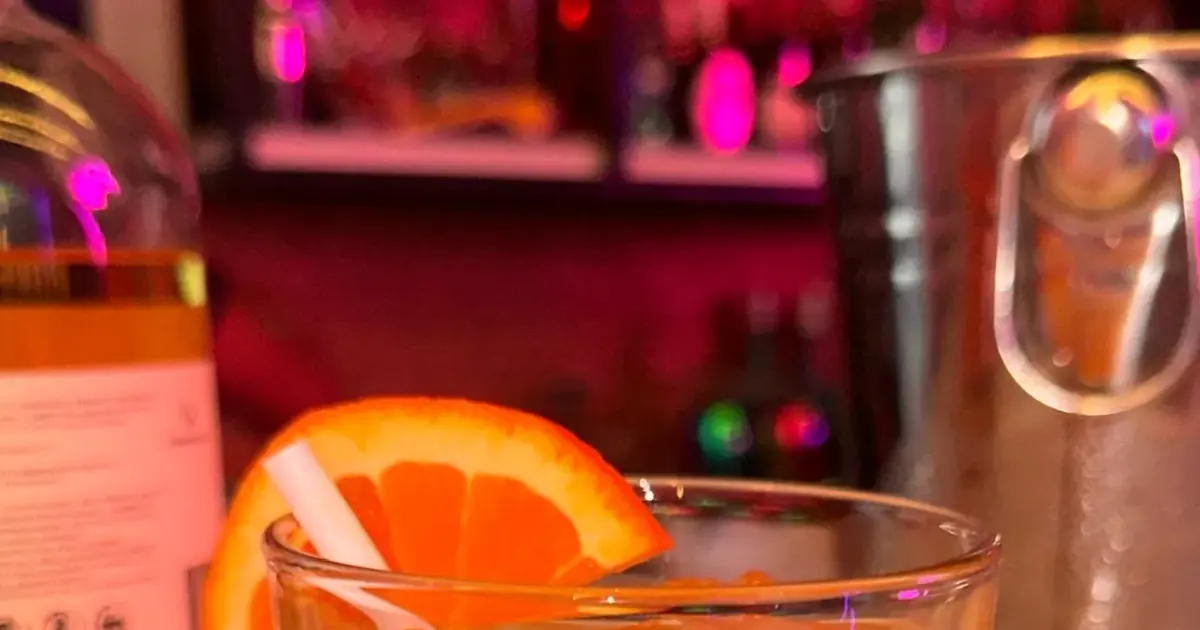 7 Ideas de Tragos para el Calor del Caribe Guatemalteco