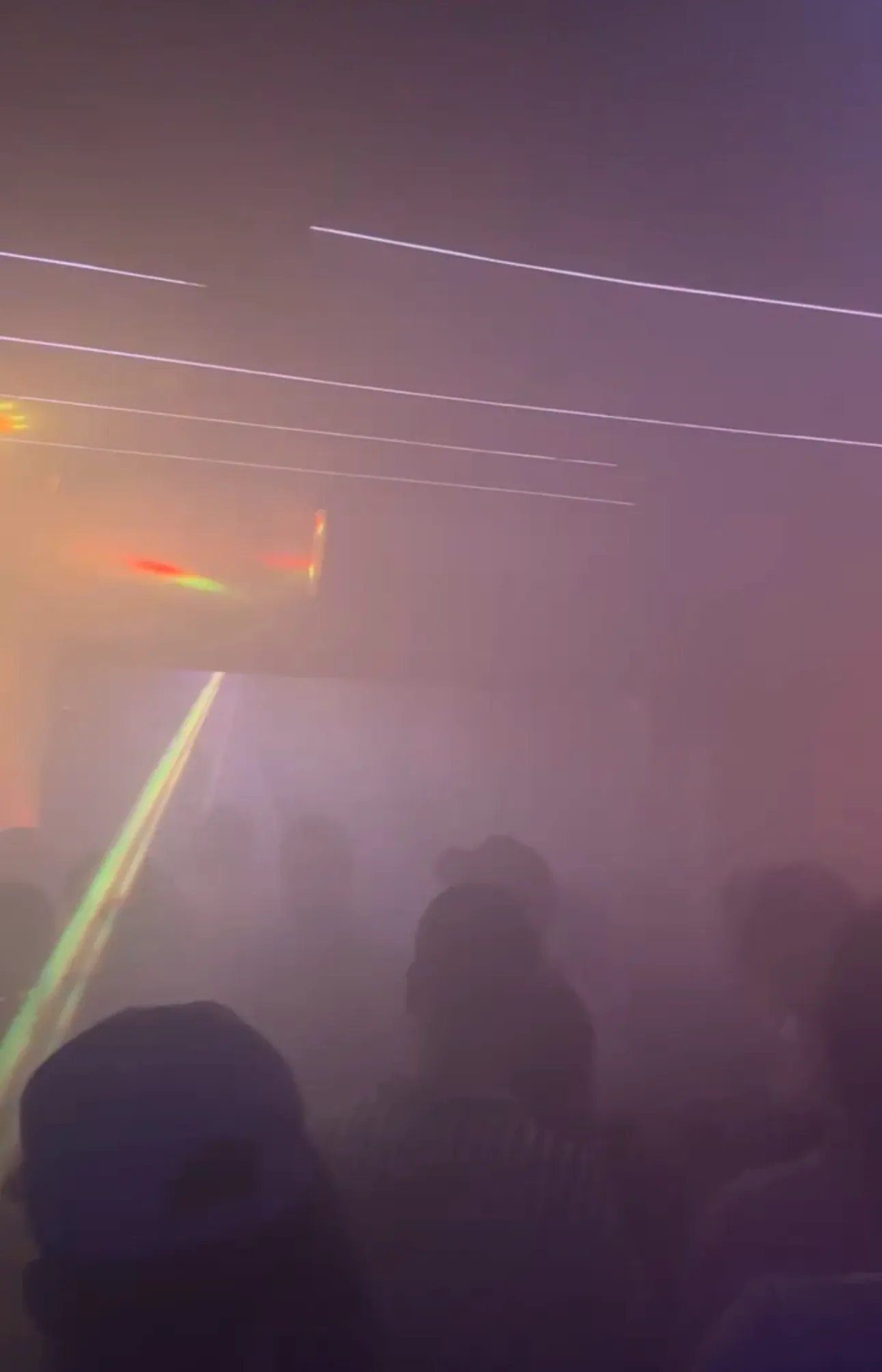 Pista de baile con humo y láser