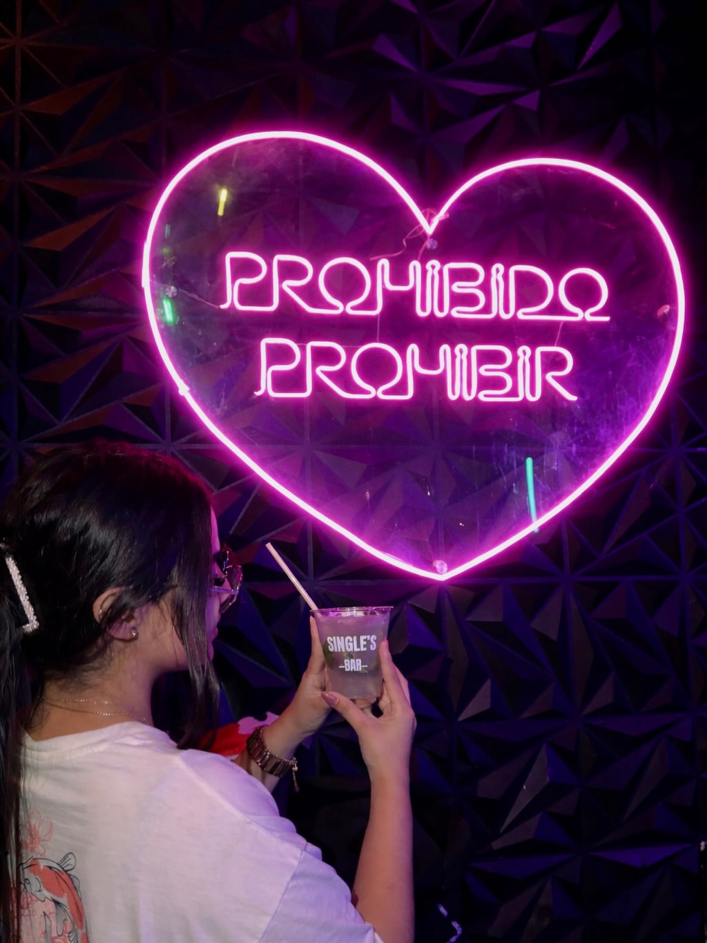 ¿Ya probaste nuestros mojitos?🤤🌿
Recuerda que los jueves son de 2x1🔥
¡TE ESPERAMOS!

#singlesbar 